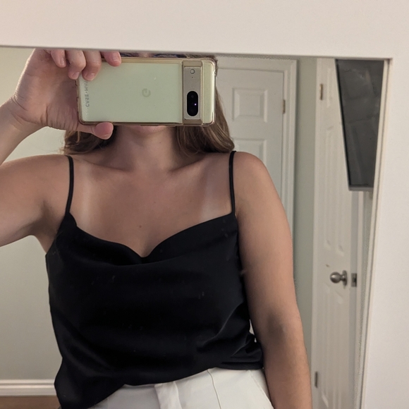 Banana Republic Black Tank Top - Size XS - Modern, Chic & Elegant - Picture 2 of 4